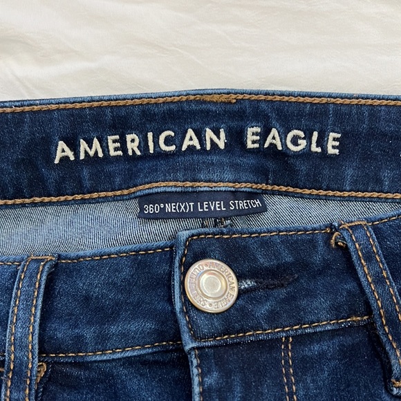 American Eagle Hi-Rise Jegging - Dark Wash - Picture 7 of 8